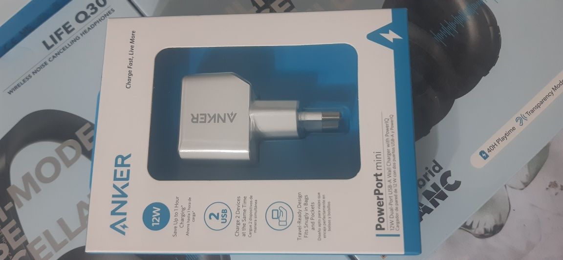 Зарядное устройство Anker Power Port mini