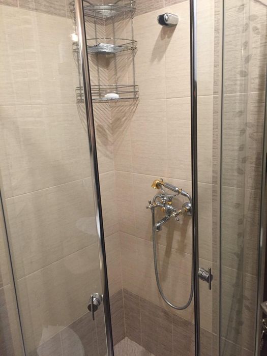 Дава се под наем Двустаен апартамент в Бургас, Център - 65 кв.м за 484.5 € - Снимка #3