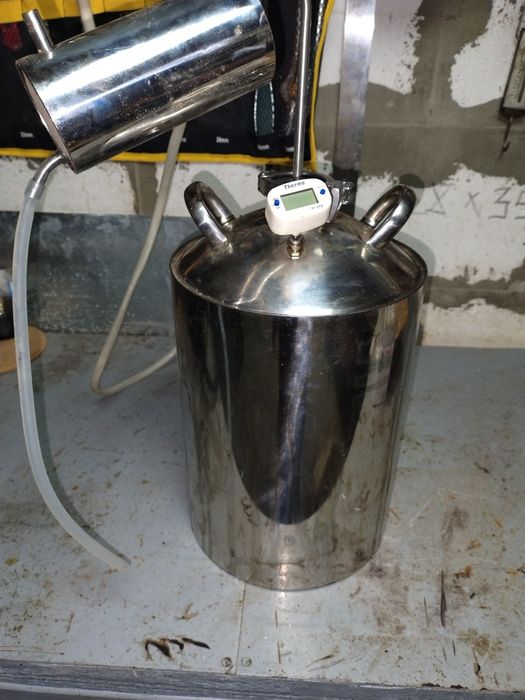 продам десцилярный аппарат на 12л