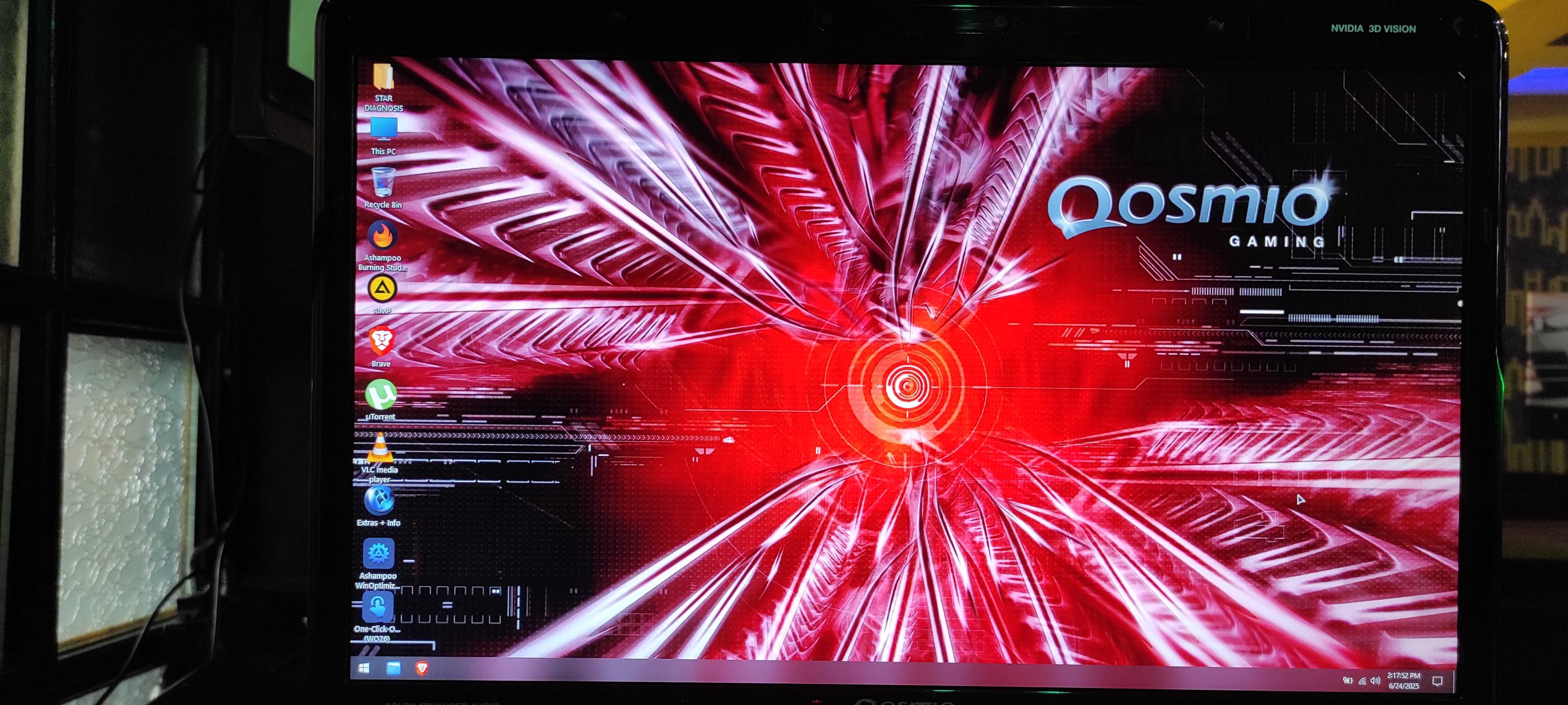 Геймърски лаптоп 17.3" TOSHIBA QOSMIO X770