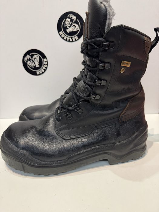 Работни обувки с метално бомбе ABRESKO .Номер 43