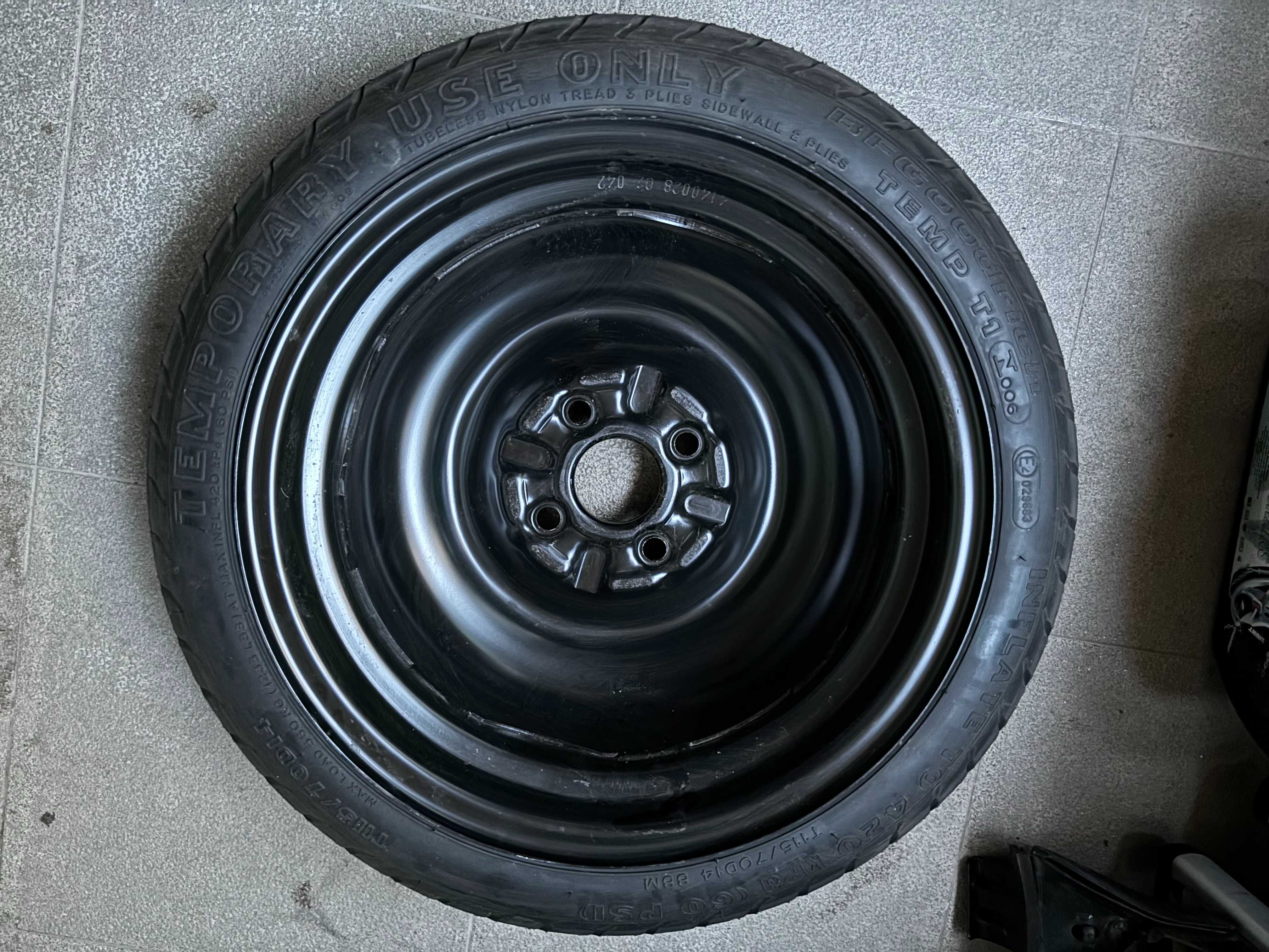 Патерица (резервна гума) за Toyota Yaris 14 цола