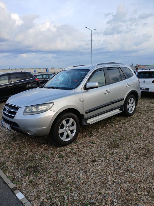Vând Hyundai Santa Fe