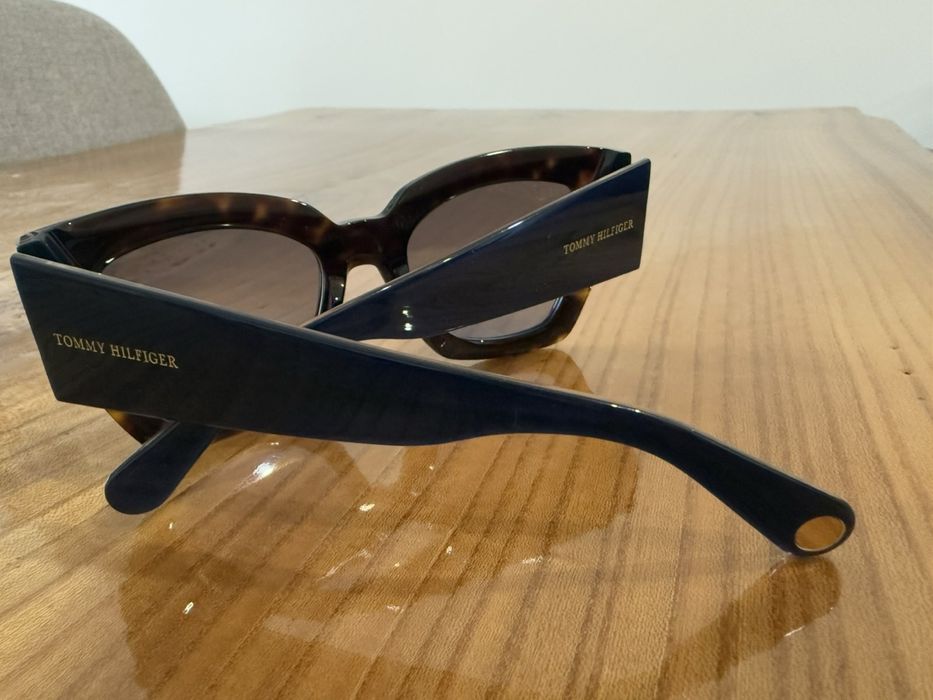 Оригинални Слънчеви Очила Tommy Hilfiger