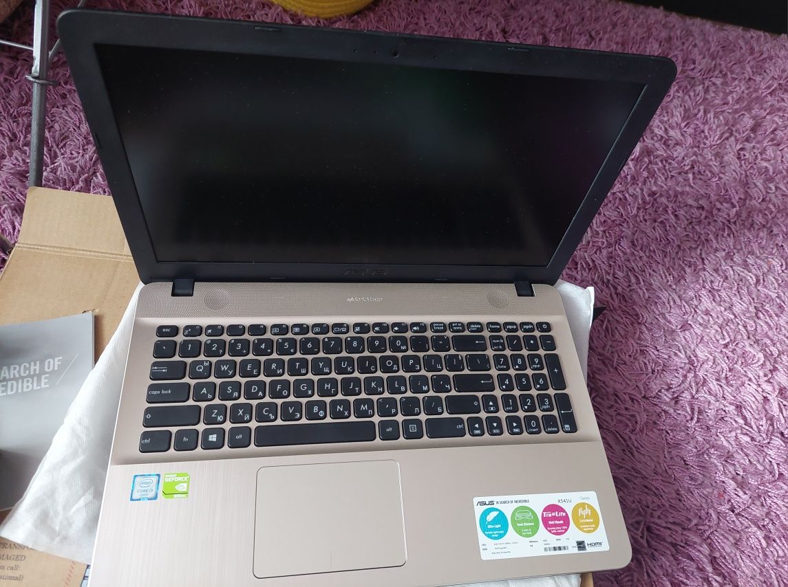 Лаптоп Asus X541U