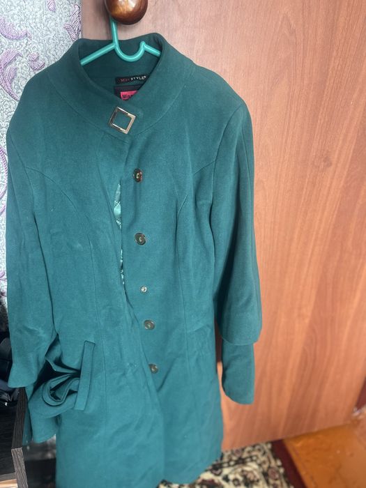 Турецкий пальто размером 40(+6)