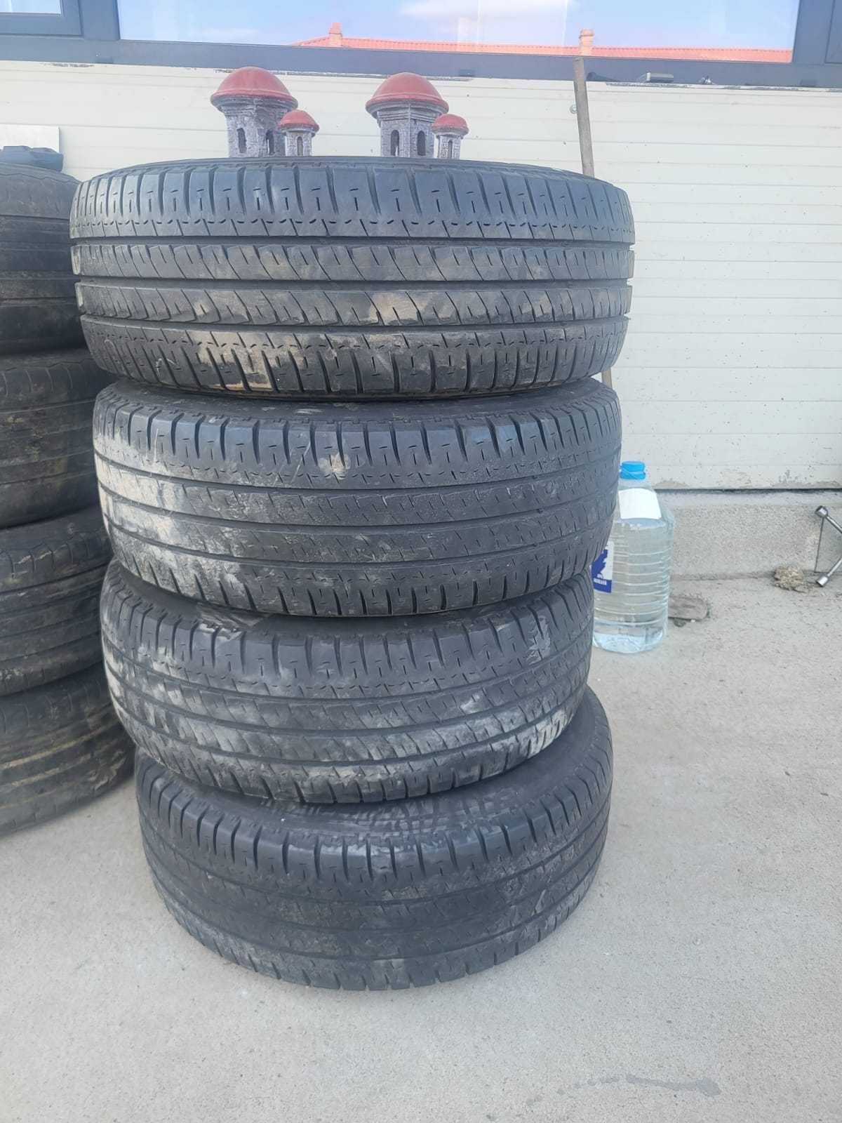 Set 4 Jante + Anvelope Mercedes Sprinter 235/65 R16C