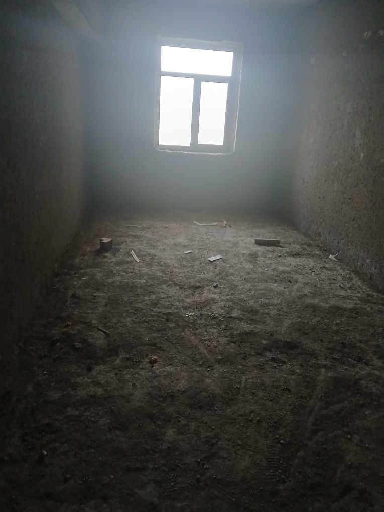 Bog'ishamol xududida srochna 103kv li  3xonali kvartira sotiladi