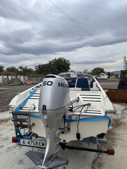 Моторна лодка picton