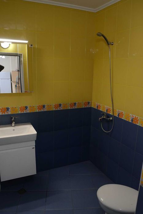 Дава се под наем Двустаен апартамент в Пловдив, Център - 60 кв.м за 382.5 € - Снимка #2