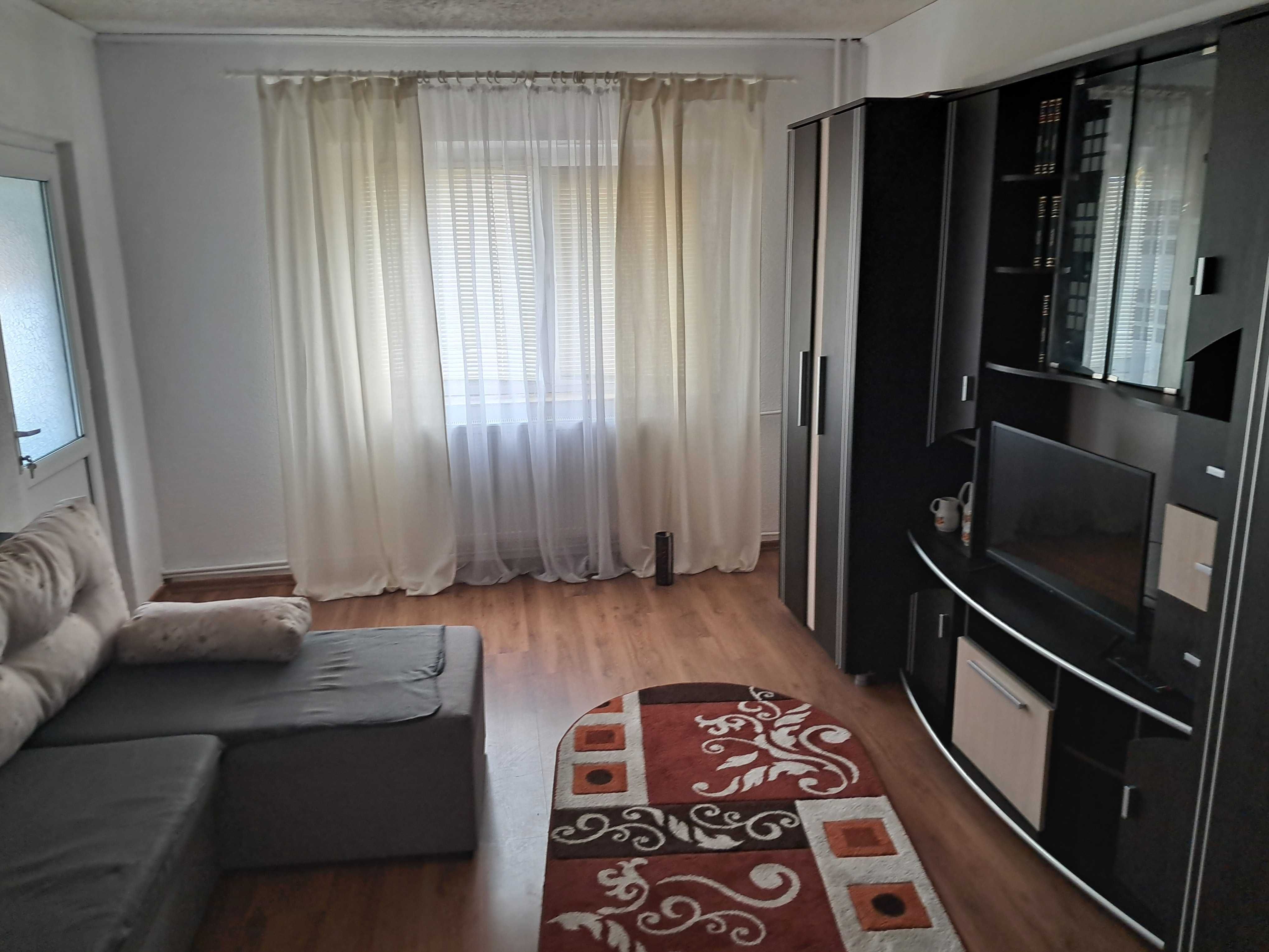 Apartament de inchiriat in zona Casa de Cultura