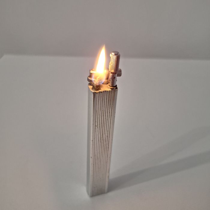 Bricheta veche Tall Boy benzina