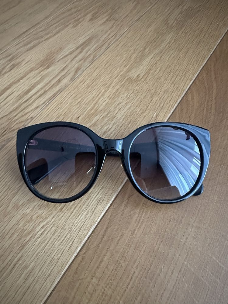 Ochelari de soare pentru femei Gucci