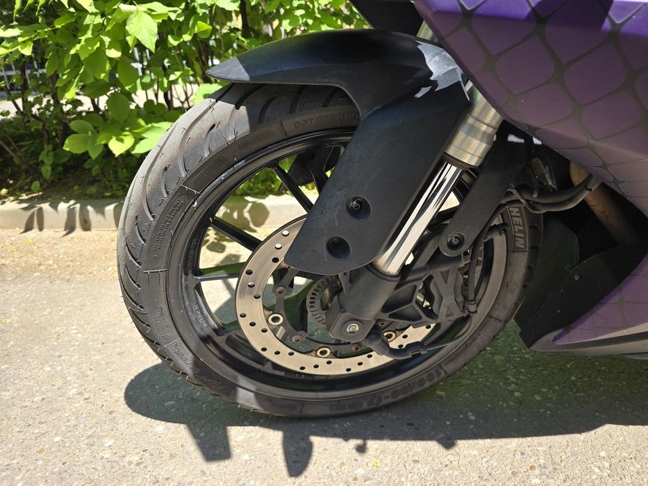 Motocicletă Yamaha YZF-R125, RE11, ABS (nu Honda, Kawasaki, Aprilia)