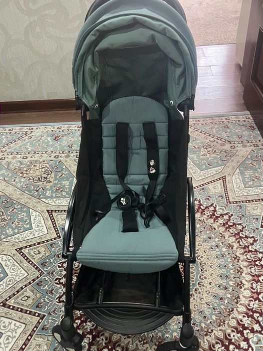 Продается детская коляска Babyzen YOYO