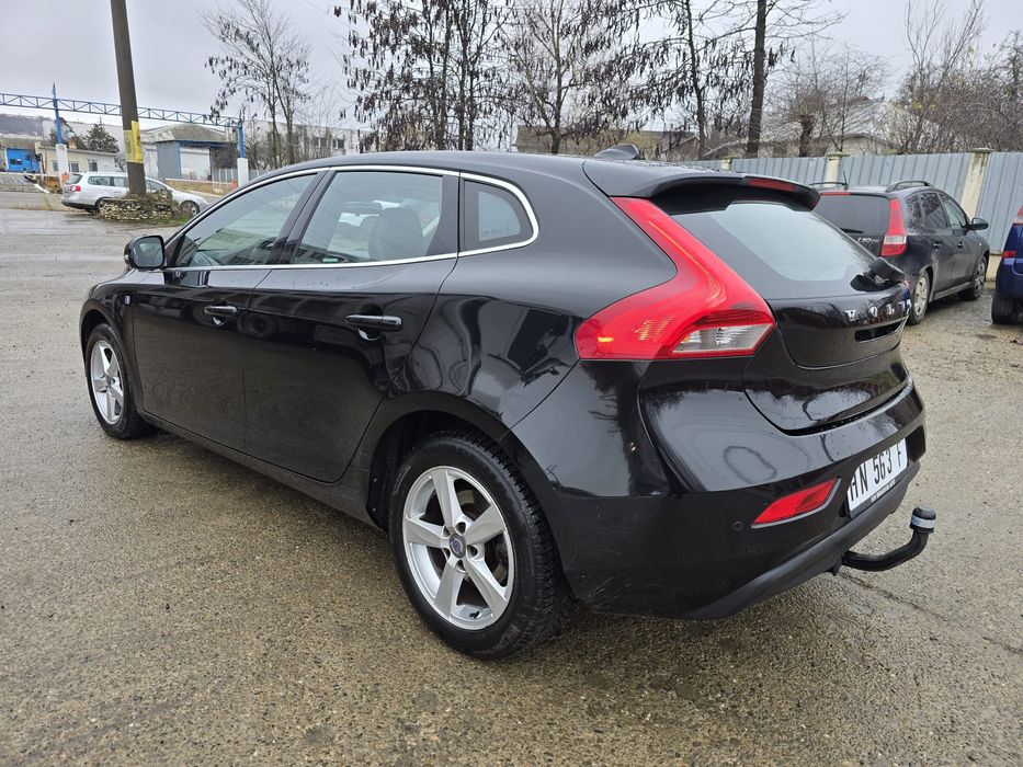 Volvo V40 Ocean Race *Euro 6*2.0diesel*piele*Led*Navi*