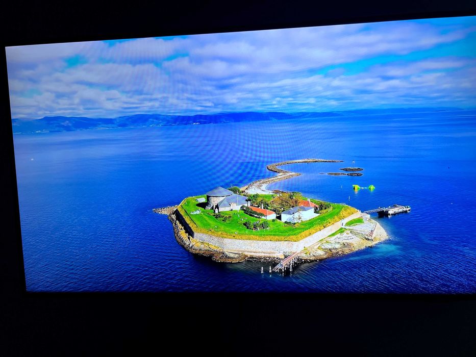 Televizor Smart TV Samsung AU9000 108cm Diagonala, 4k , 120hz HDR10+