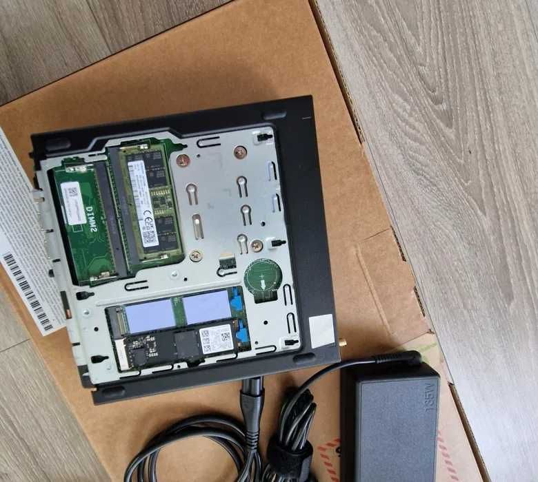 Mini pc Lenovo M80q Gen 4 Tiny ThinkCentre i5 13500T 256 ssd fara ram