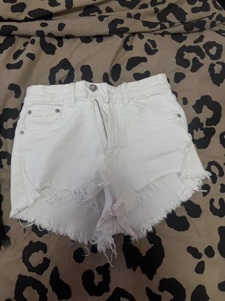 Къси панталони Zara