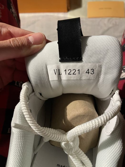 LV Skate Black and White