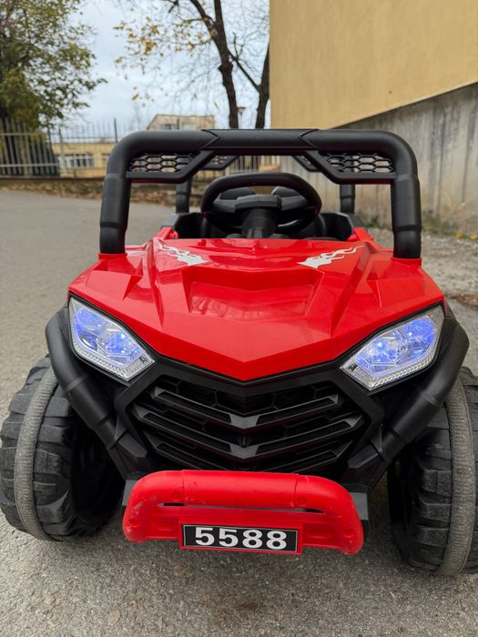 Акумулаторен джип / кола