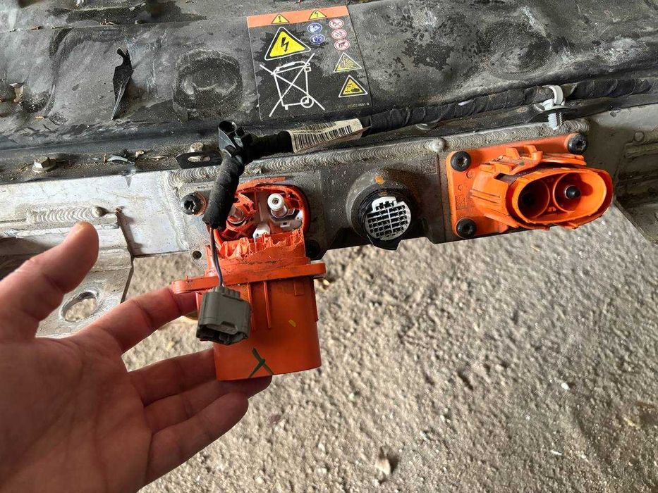 батерия от електрически автомобил рено меган е тех 60кв