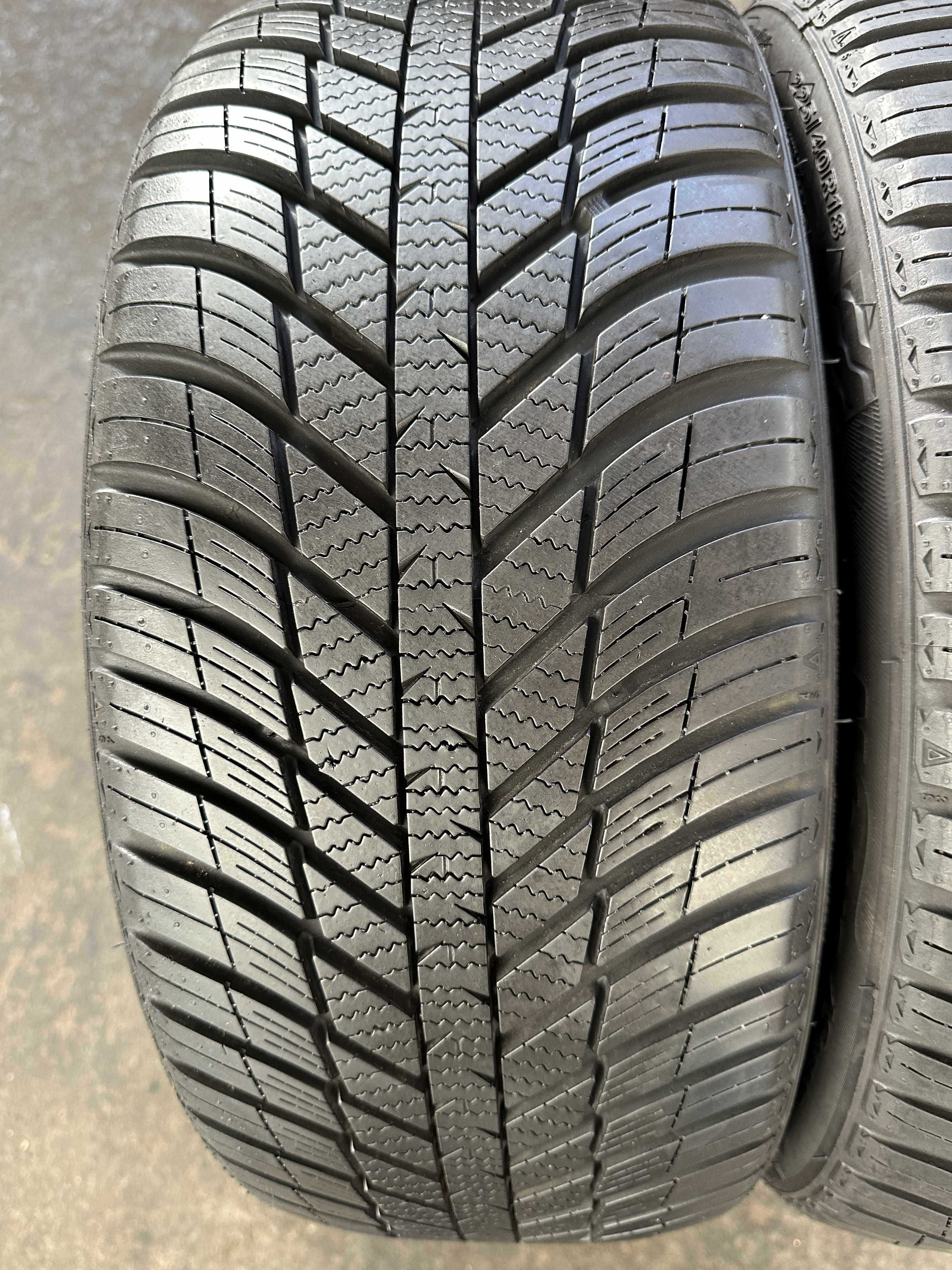SET 2 Anvelope Iarna 225/40 R18 92V NEXEN Nblue 4 Season