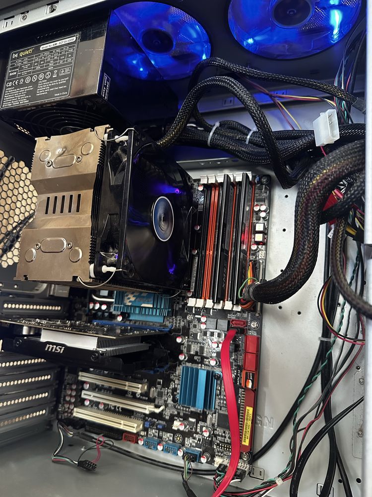 Asus геймърски компютар