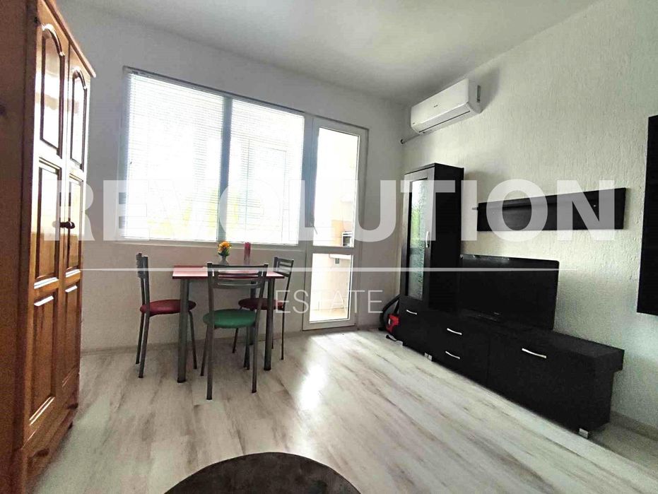 Дава се под наем Едностаен апартамент в Варна, Цветен квартал - 20 кв.м за 240 € - Снимка #2