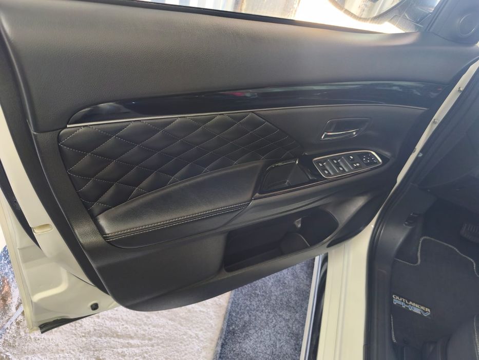 Detailing auto interior cartier Tractoru, curățare canapele, saltele e