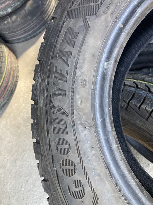 Anvelope Goodyear 8mm, set 2 buc 215/65 R 16C Dot 2021