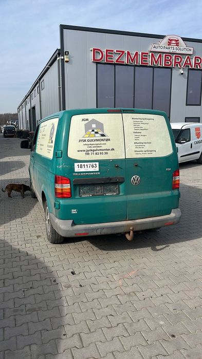 Dezmembram Volkswagen T5 2.5 TDI BNZ din 2009