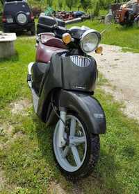 Motocicleta Aprilia Scarabeo 150cc