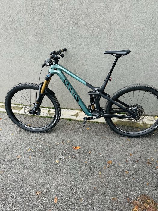 Canyon Strive CFR 2024 – L / Carbon / Magura MT7 / Kashima