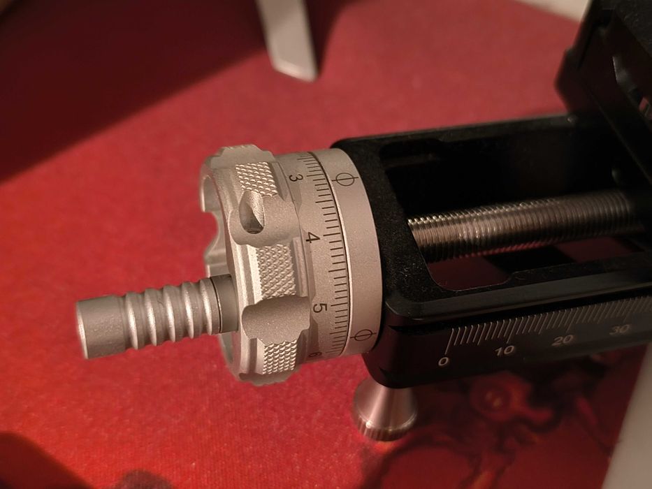 Макро фокусираща релса NiSi NM-180