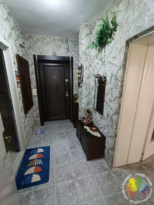 Дава се под наем Двустаен апартамент в Бургас, Център - 50 кв.м за 408 € - Снимка #3