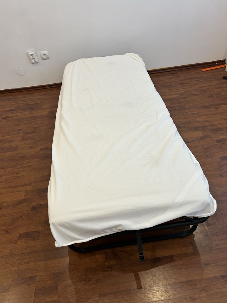 Vand pat pliant + protectie saltea imperimeabila 80 x 190 .