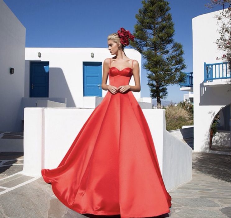 Вечернее платье