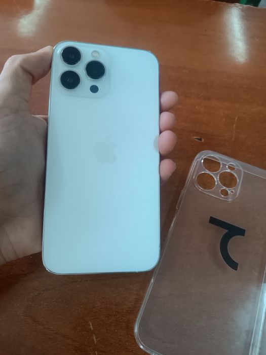 Iphone 13 pro max IDEAL