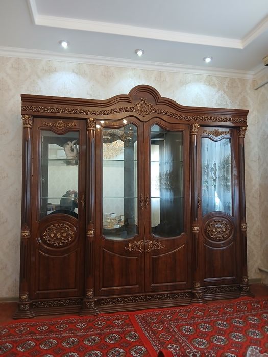 Сервант рени Азия бахасы келисимли