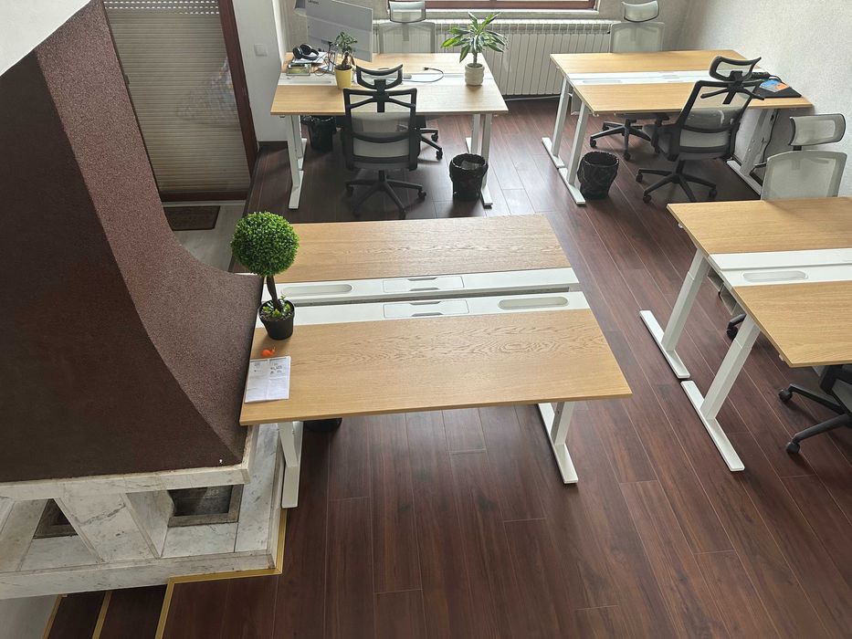 Продавам офис мебели