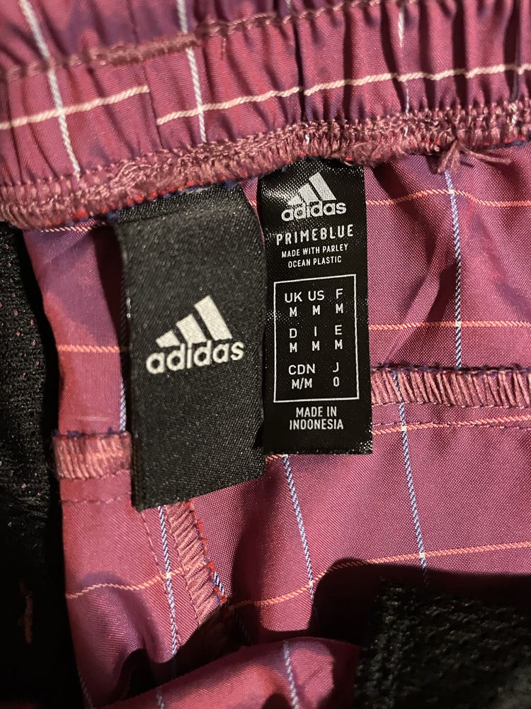 Pantaloni noi din fâș Adidas