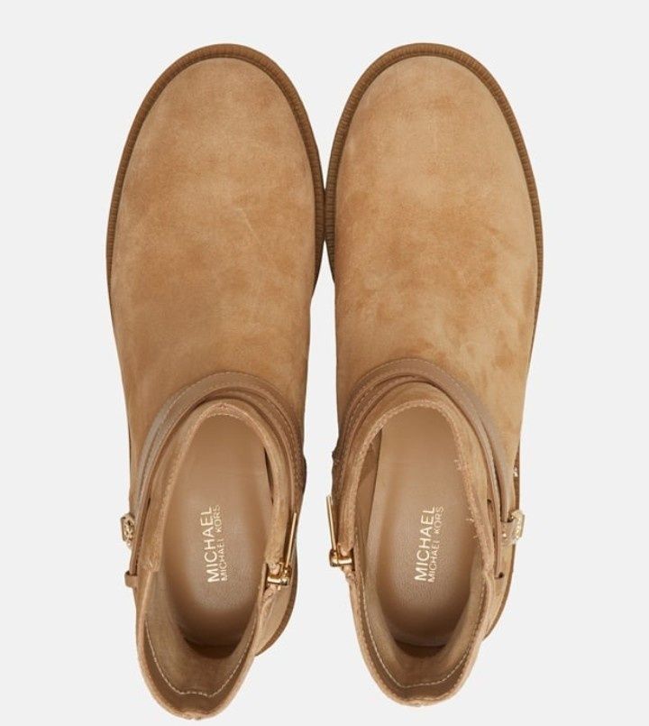 Нови Michael Kors Abigail boots suede