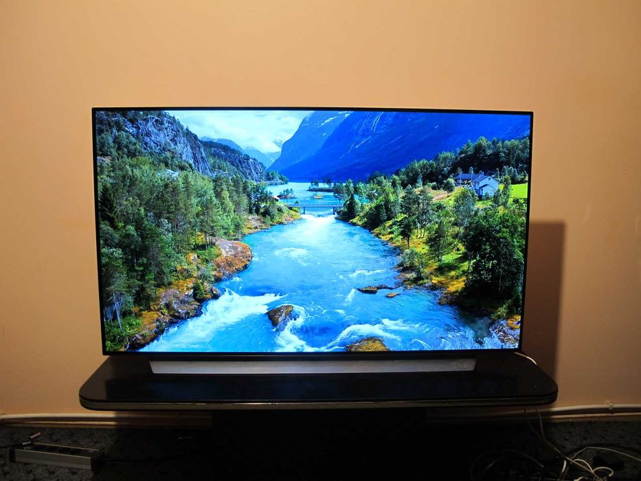 Televizor OLED LG 139cm model OLED55C19LA