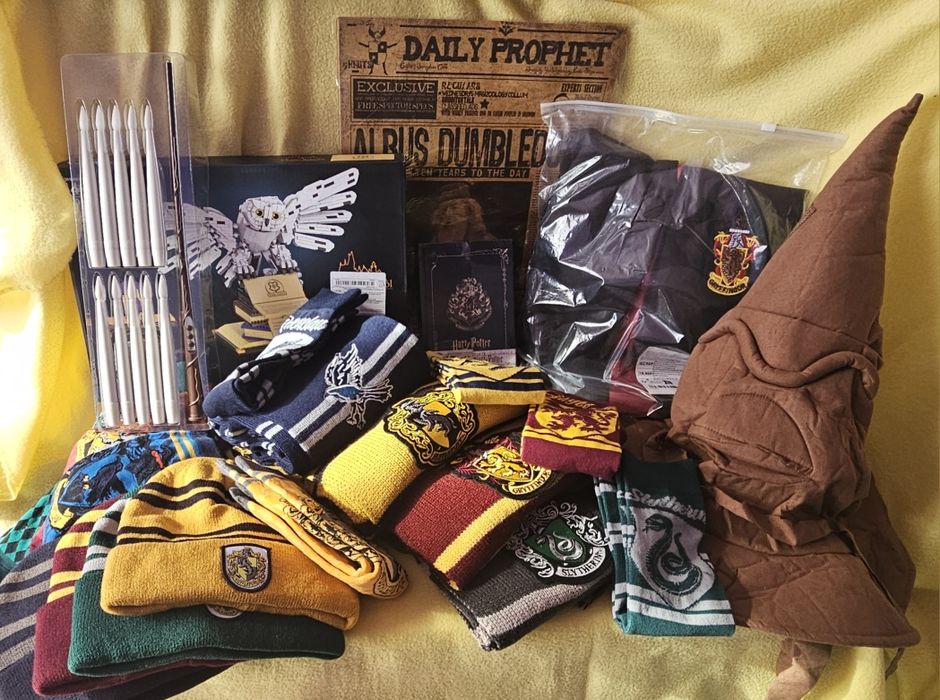 Хари потър/ магически пръчки/ униформи