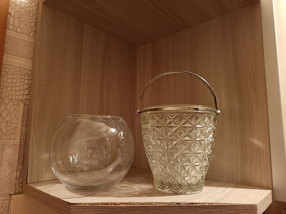 Кухонная посуда разная.