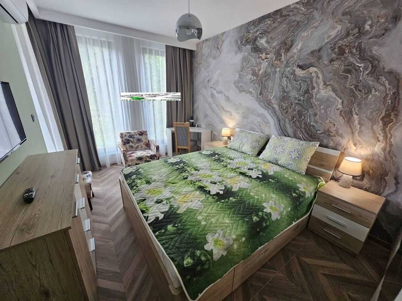 Дава се под наем Двустаен апартамент в Пловдив, Център - 76 кв.м за 680 € - Снимка #6