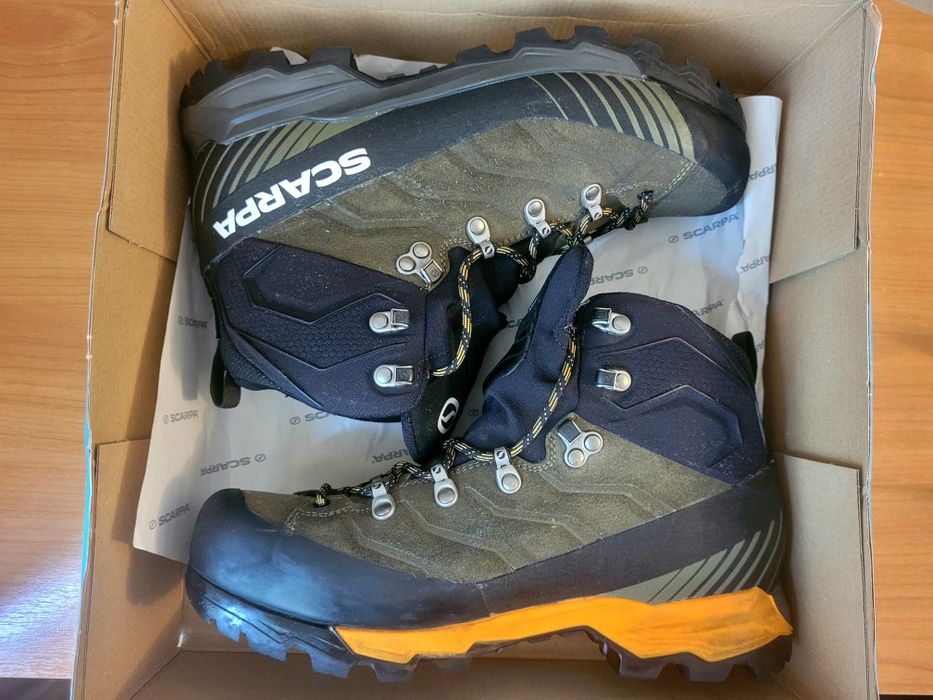 Vând ghete drumetie barbati Scarpa Ribelle TRK GTX, marimea 43