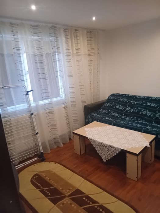 Vând apartament decomandat Titu, 3Camere,Proprietar