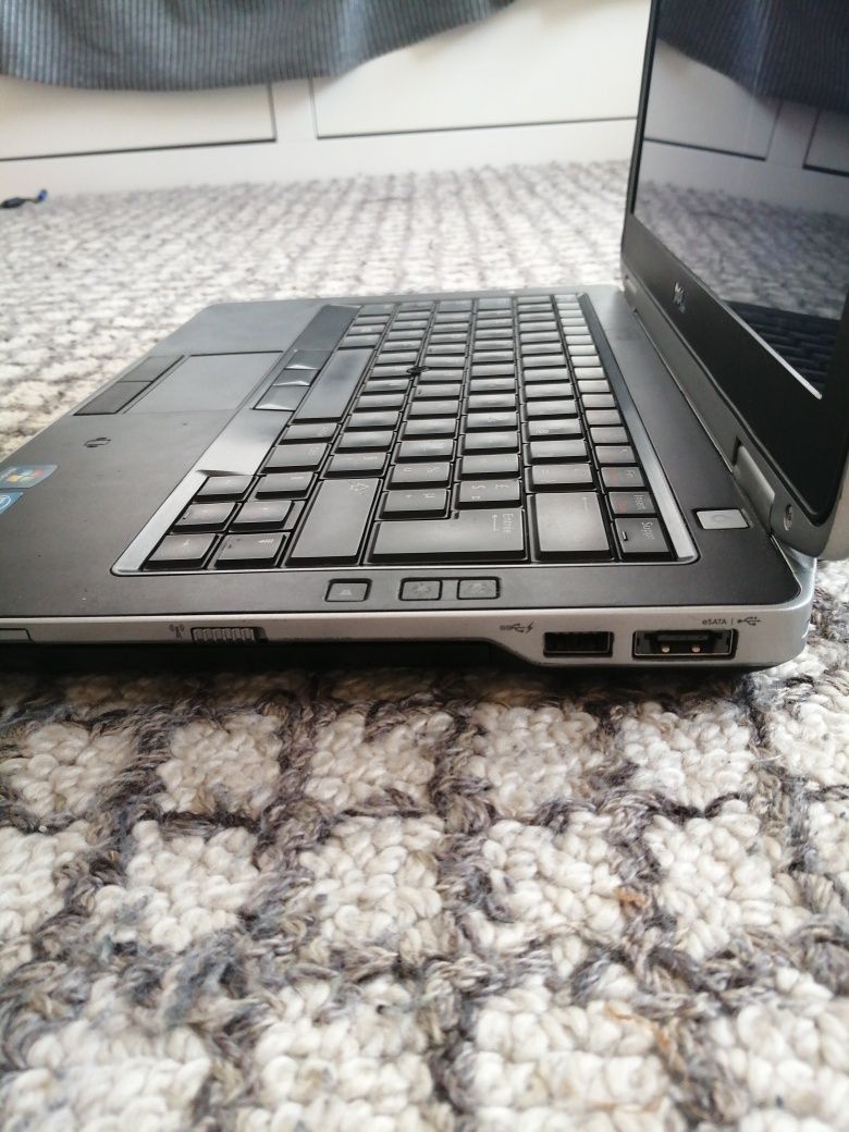 Laptop Dell Latitude E6330